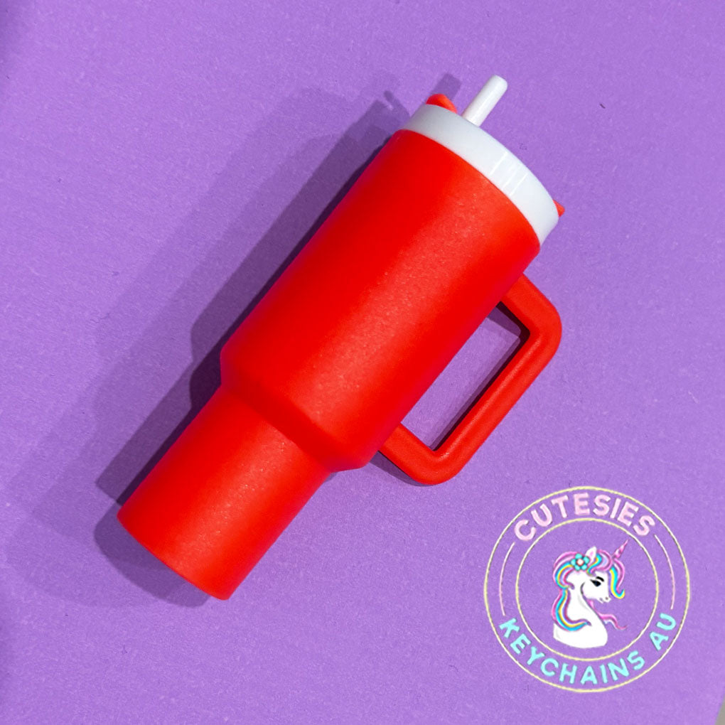 Mini plastic tumbler container to hold items