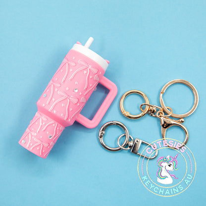 Mini tumbler Lip Balm Holder Keychain (Strawberry Shortcake) - Standard Edition