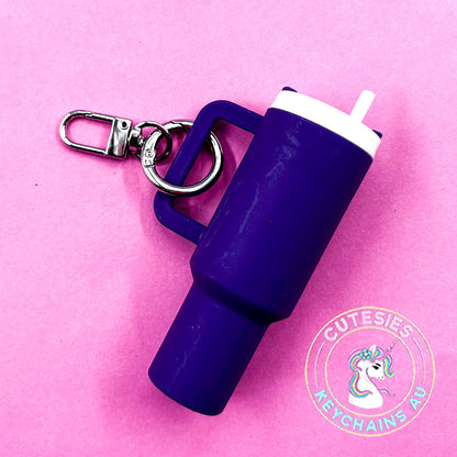 Mini plastic tumbler container to hold items